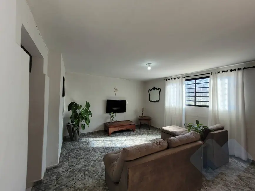 Foto 2 de Casa com 3 quartos à venda, 250m2 em Jardim Paraíso, Botucatu - SP