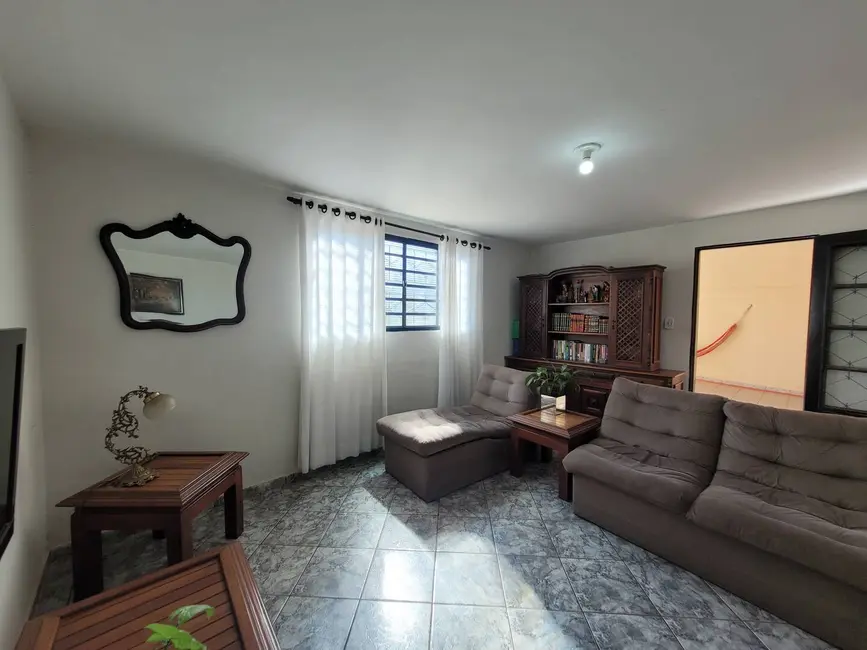 Foto 1 de Casa com 3 quartos à venda, 250m2 em Jardim Paraíso, Botucatu - SP