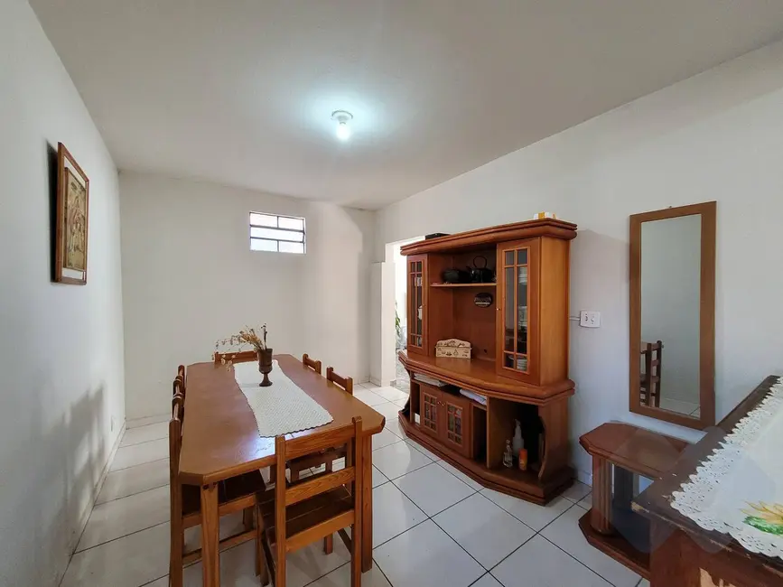 Foto 4 de Casa com 3 quartos à venda, 250m2 em Jardim Paraíso, Botucatu - SP