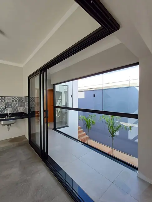 Foto 7 de Casa com 3 quartos à venda, 250m2 em Jardim Chácara dos Pinheiros, Botucatu - SP