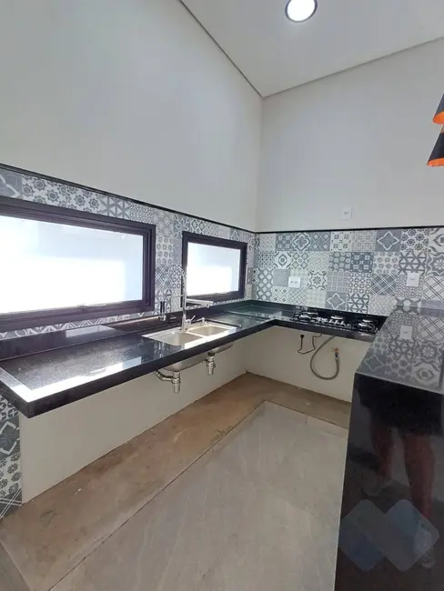 Foto 9 de Casa com 3 quartos à venda, 250m2 em Jardim Chácara dos Pinheiros, Botucatu - SP