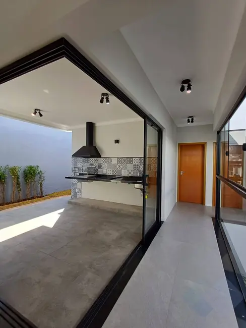 Foto 6 de Casa com 3 quartos à venda, 250m2 em Jardim Chácara dos Pinheiros, Botucatu - SP