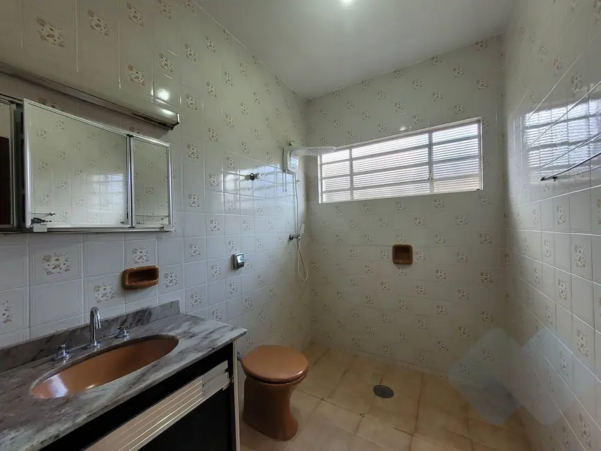 Foto 9 de Casa com 3 quartos à venda, 250m2 em Jardim Paraíso, Botucatu - SP