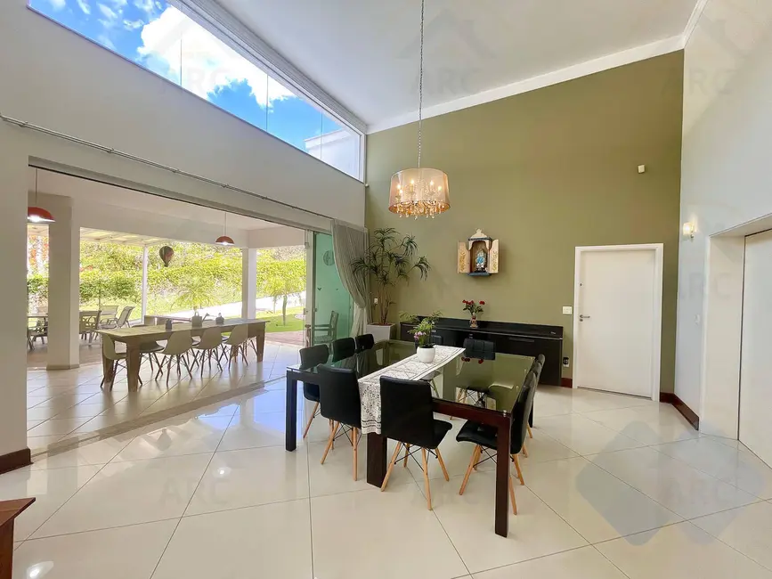 Foto 4 de Casa de Condomínio com 3 quartos à venda, 1440m2 em Vale do Sol, Botucatu - SP