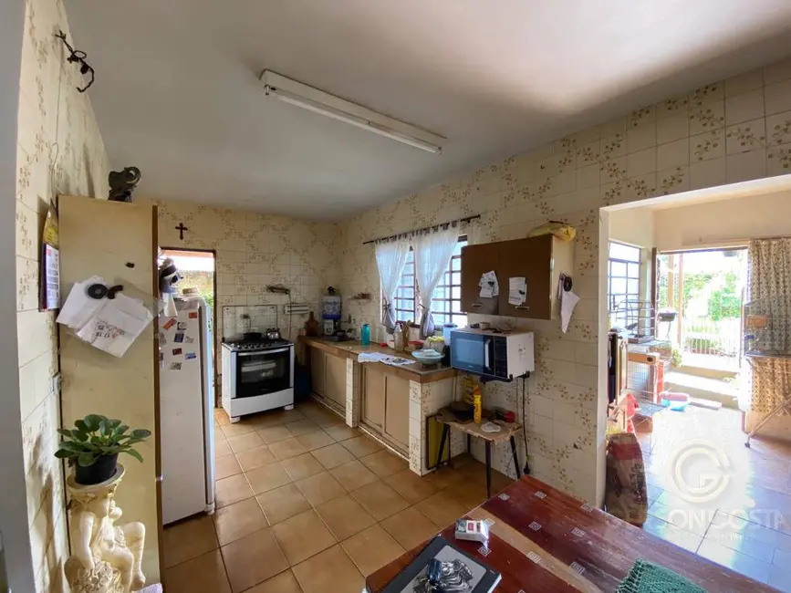 Foto 9 de Casa com 3 quartos à venda, 450m2 em Vila Éden, Botucatu - SP