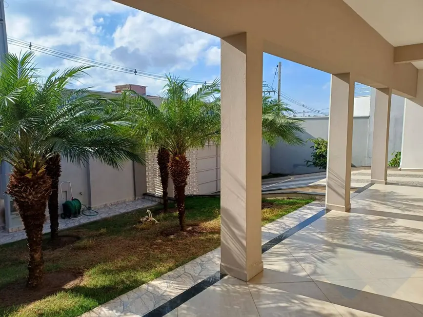 Foto 5 de Casa com 3 quartos à venda, 409m2 em Jardim Ipyranga, Botucatu - SP