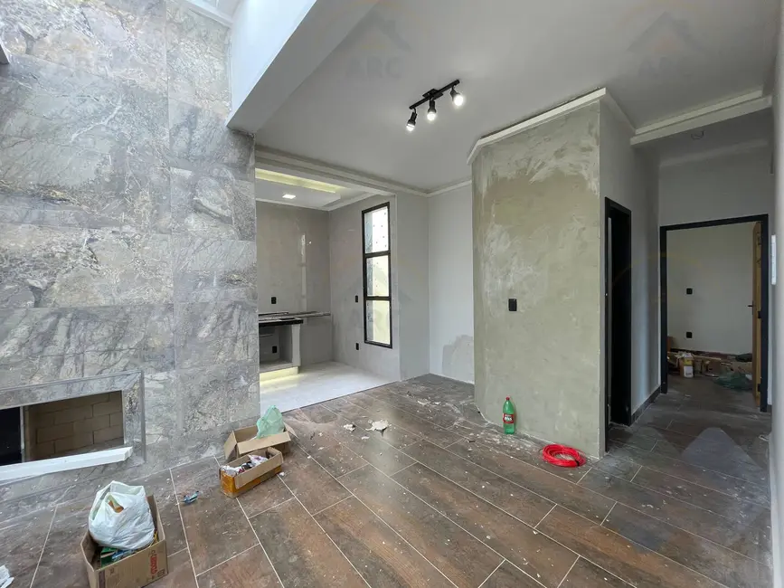 Foto 7 de Sobrado com 3 quartos à venda, 190m2 em Jardim Ypê, Botucatu - SP