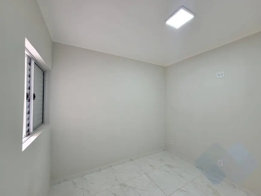 Foto 5 de Casa com 2 quartos à venda, 125m2 em Jardim Iolanda, Botucatu - SP