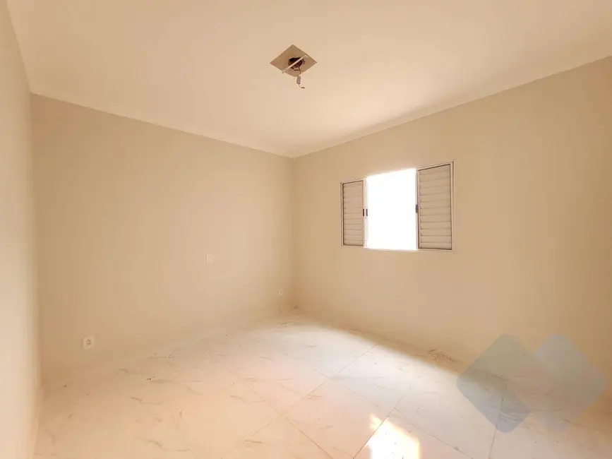 Foto 7 de Casa com 2 quartos à venda, 125m2 em Jardim Iolanda, Botucatu - SP