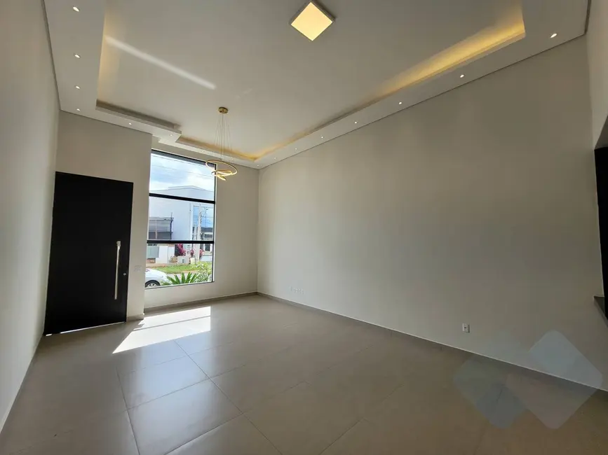 Foto 3 de Casa com 3 quartos à venda, 260m2 em Botucatu - SP