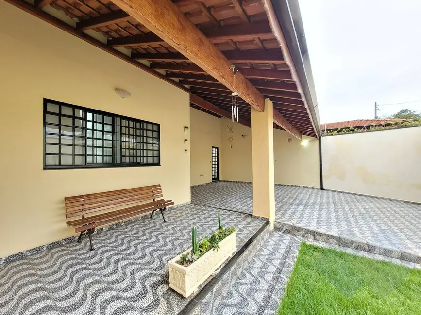 Foto 3 de Casa com 4 quartos à venda, 350m2 em Recanto Azul, Botucatu - SP