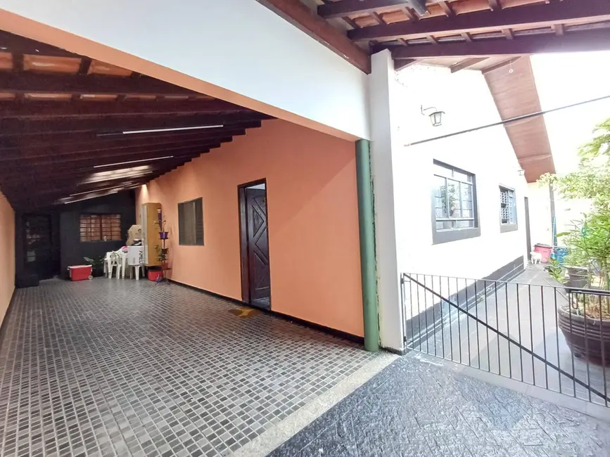 Foto 5 de Casa com 3 quartos à venda, 195m2 em Jardim Paraíso II, Botucatu - SP