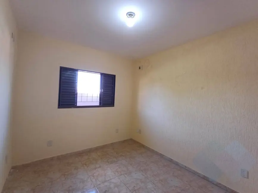 Foto 6 de Casa com 3 quartos à venda, 150m2 em Jardim Itamarati, Botucatu - SP
