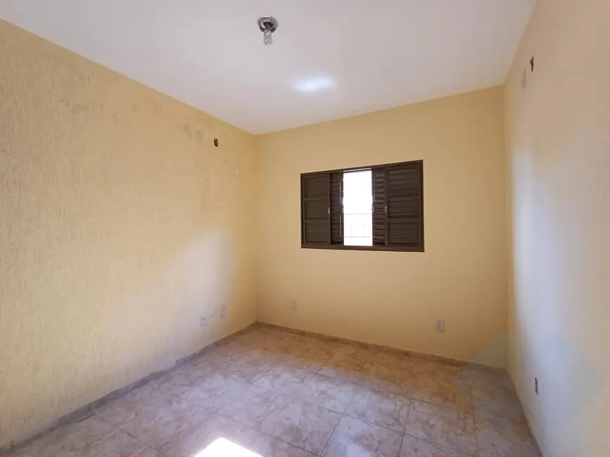 Foto 8 de Casa com 3 quartos à venda, 150m2 em Jardim Itamarati, Botucatu - SP