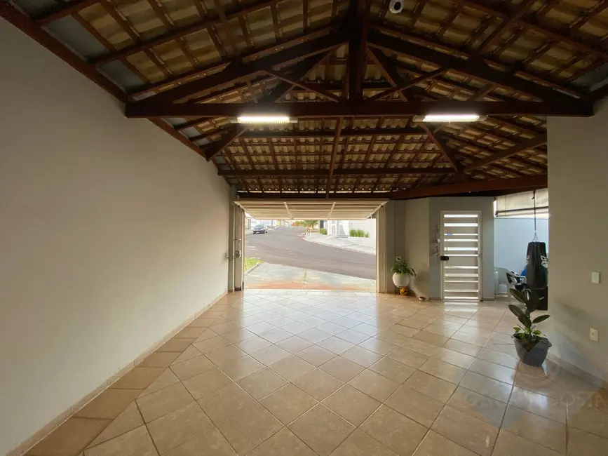 Foto 8 de Casa com 3 quartos à venda em Jardim Cambuí, Botucatu - SP