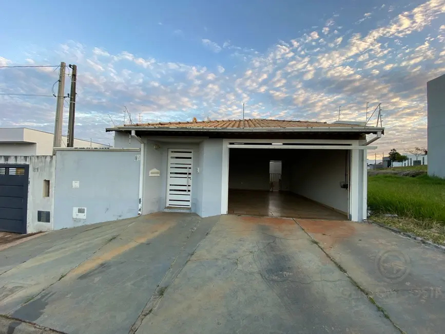 Foto 2 de Casa com 3 quartos à venda em Jardim Cambuí, Botucatu - SP
