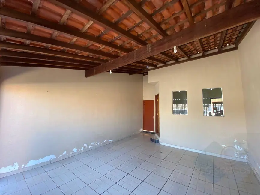 Foto 3 de Casa com 2 quartos à venda, 78m2 em Jardim Chácara dos Pinheiros, Botucatu - SP