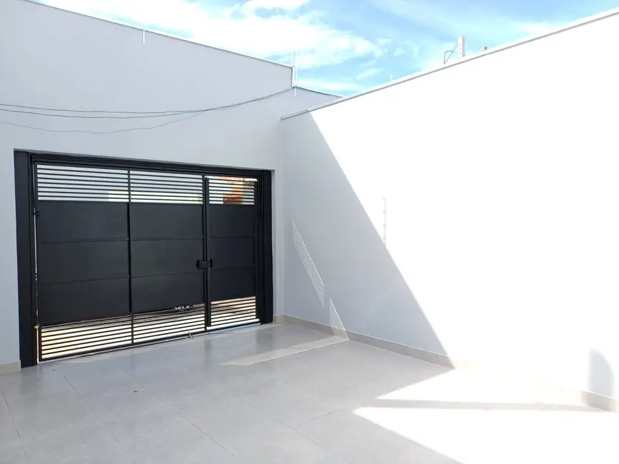 Foto 1 de Casa com 2 quartos à venda, 125m2 em Jardim Ypê, Botucatu - SP