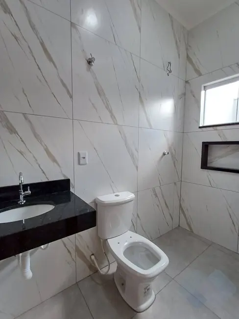 Foto 4 de Casa com 2 quartos à venda, 125m2 em Botucatu - SP