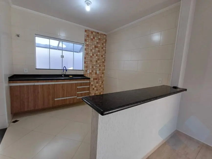 Foto 4 de Casa com 3 quartos à venda, 250m2 em Residencial Ouro Verde, Botucatu - SP