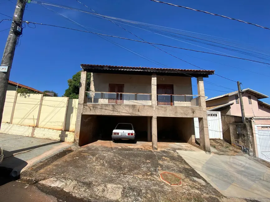 Foto 2 de Casa com 3 quartos à venda em Jardim Paraíso II, Botucatu - SP