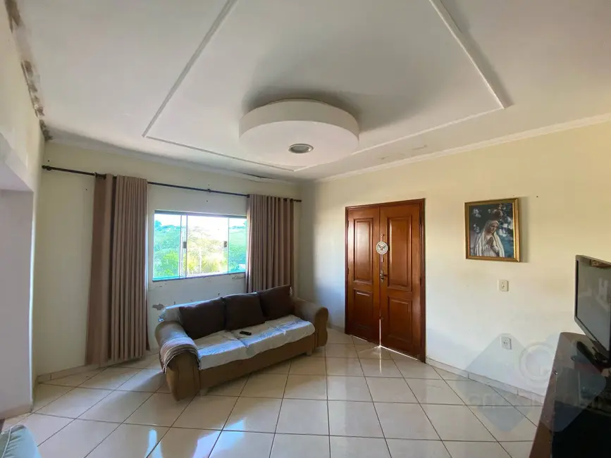 Foto 3 de Casa com 3 quartos à venda em Jardim Paraíso II, Botucatu - SP