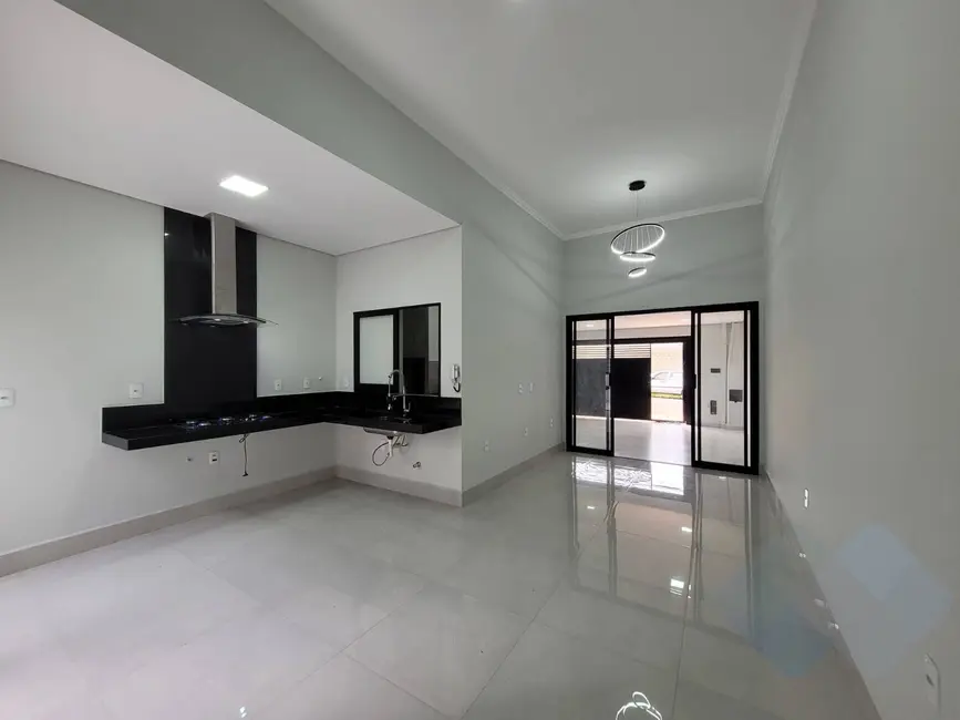 Foto 3 de Casa com 2 quartos à venda, 125m2 em Residencial Ouro Verde, Botucatu - SP