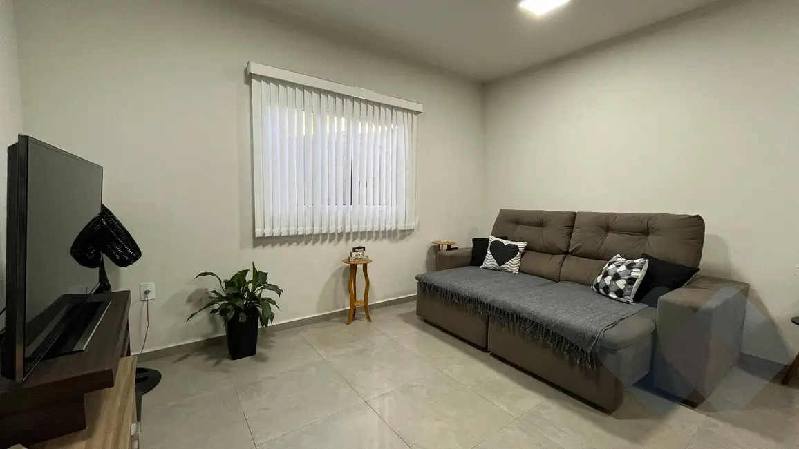 Foto 4 de Casa com 2 quartos à venda, 200m2 em Botucatu - SP