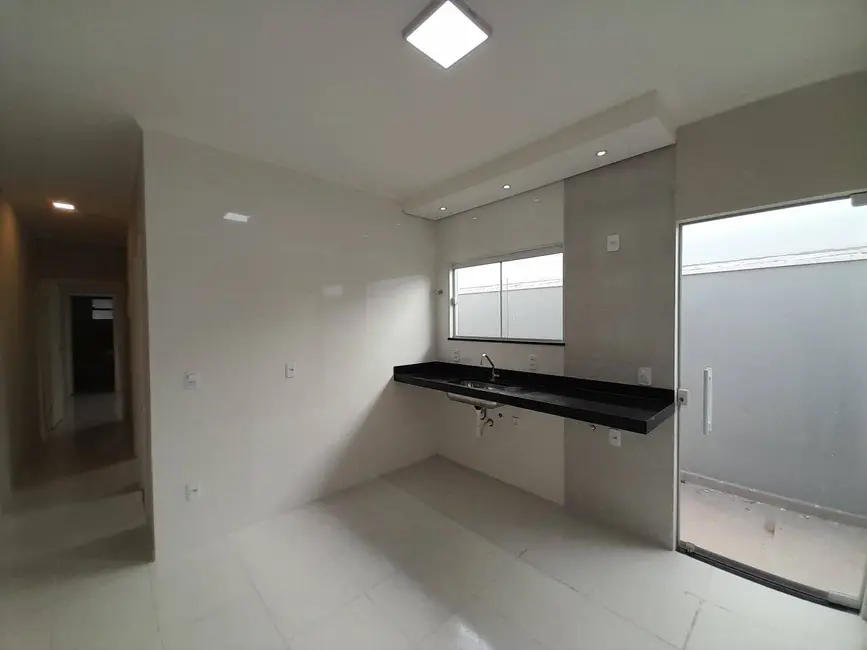 Foto 2 de Casa com 2 quartos à venda, 125m2 em Jardim Cambuí, Botucatu - SP