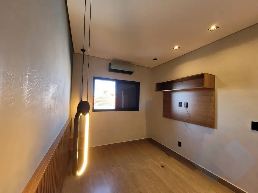 Foto 8 de Casa com 3 quartos à venda, 170m2 em Jardim Paraíso II, Botucatu - SP