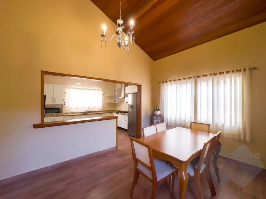 Foto 9 de Casa com 4 quartos à venda, 897m2 em Centro, Botucatu - SP