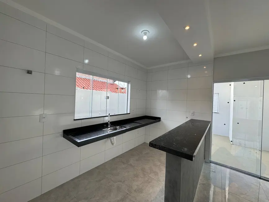 Foto 7 de Casa com 3 quartos à venda, 200m2 em Conjunto Habitacional Humberto Popolo, Botucatu - SP