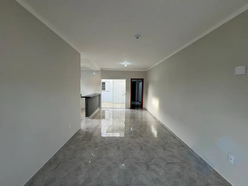 Foto 4 de Casa com 3 quartos à venda, 200m2 em Conjunto Habitacional Humberto Popolo, Botucatu - SP