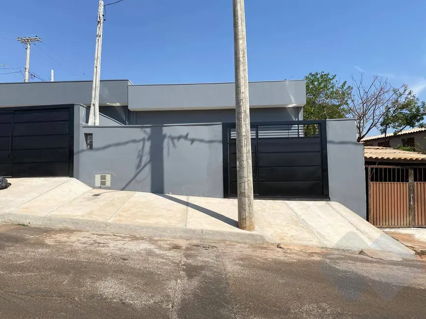 Foto 1 de Casa com 2 quartos à venda em Jardim Monte Mor, Botucatu - SP