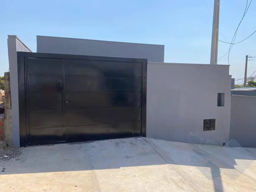 Foto 1 de Casa com 3 quartos à venda em Jardim Monte Mor, Botucatu - SP