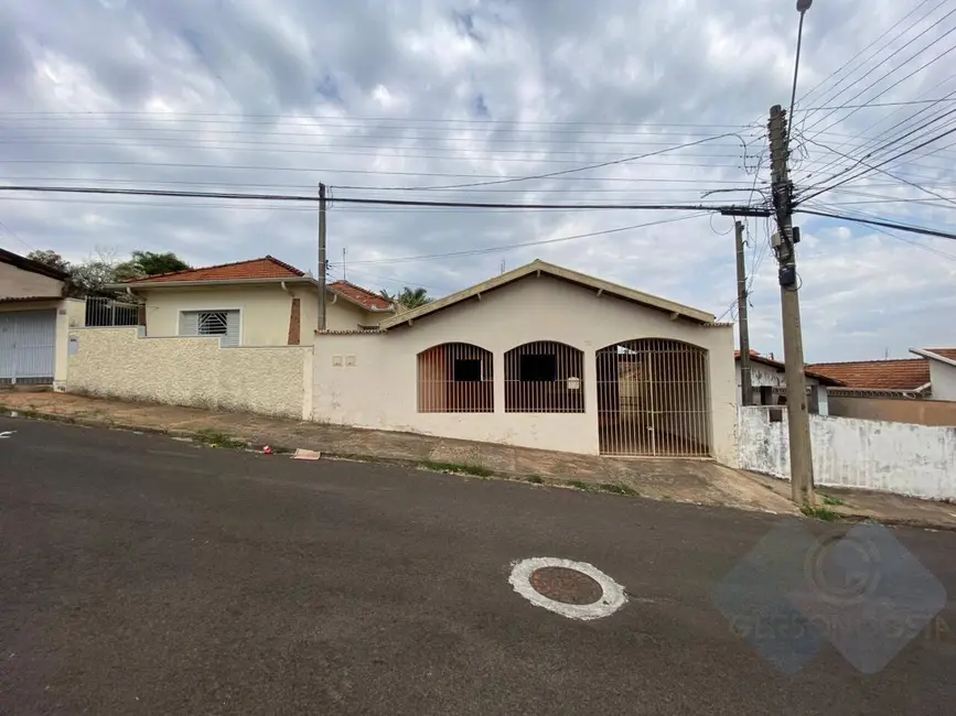 Foto 2 de Casa com 4 quartos à venda em Alto, Botucatu - SP