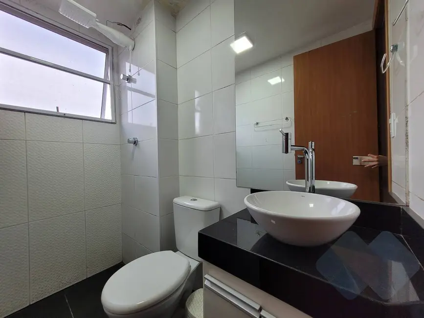 Foto 2 de Apartamento com 2 quartos à venda, 40m2 em Vila Juliana, Botucatu - SP