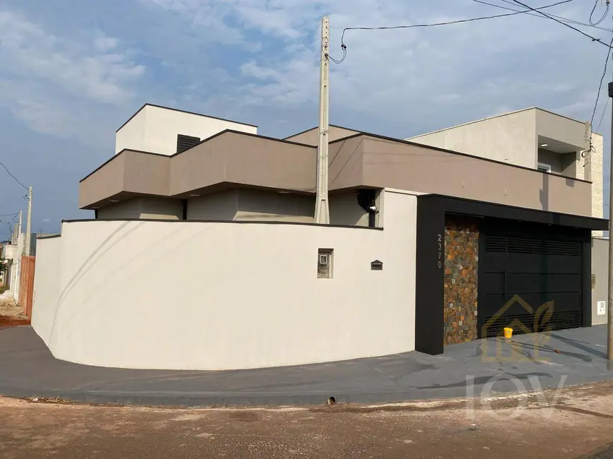 Foto 2 de Casa com 3 quartos à venda, 103m2 em Residencial Ouro Verde, Botucatu - SP