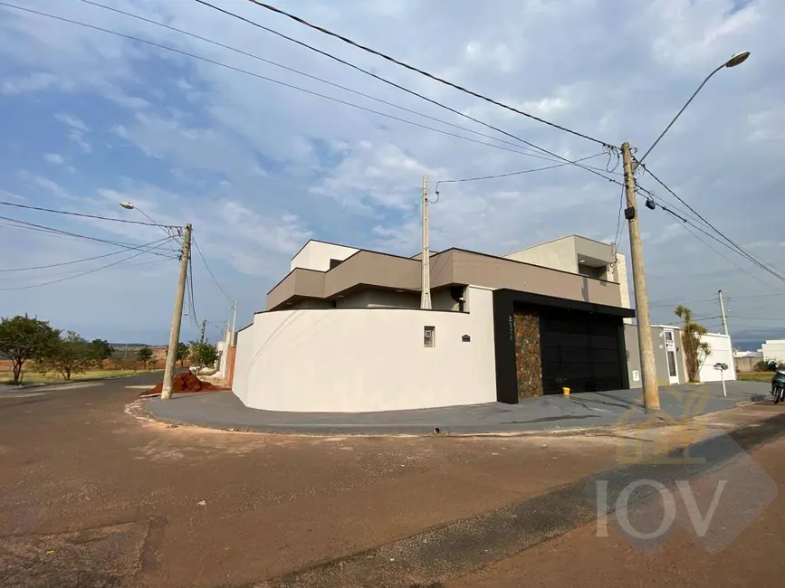 Foto 4 de Casa com 3 quartos à venda, 103m2 em Residencial Ouro Verde, Botucatu - SP