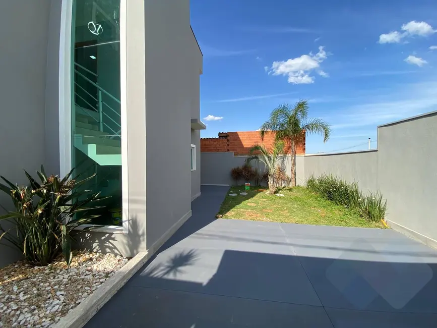 Foto 3 de Sobrado com 2 quartos à venda em Residencial Ouro Verde, Botucatu - SP