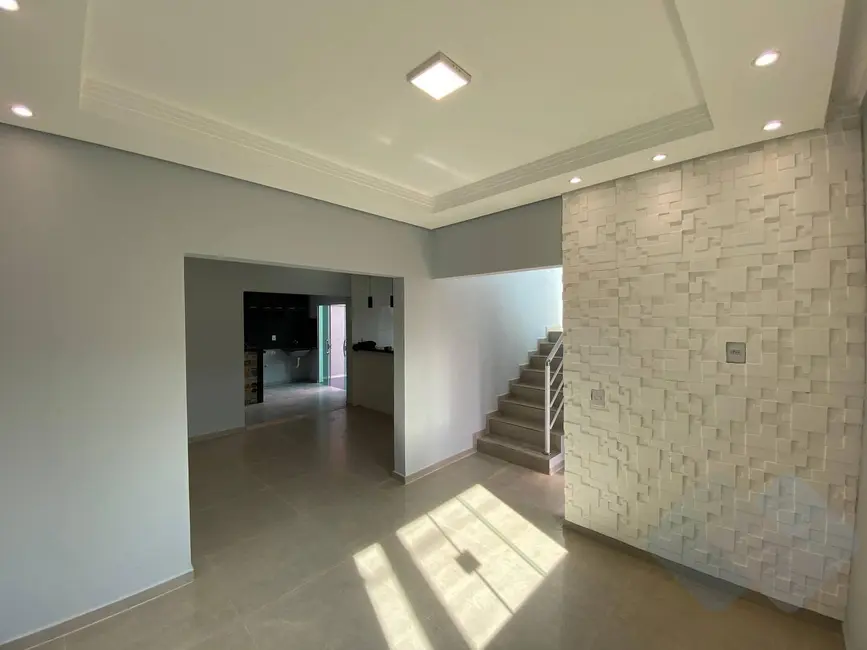 Foto 9 de Sobrado com 2 quartos à venda em Residencial Ouro Verde, Botucatu - SP