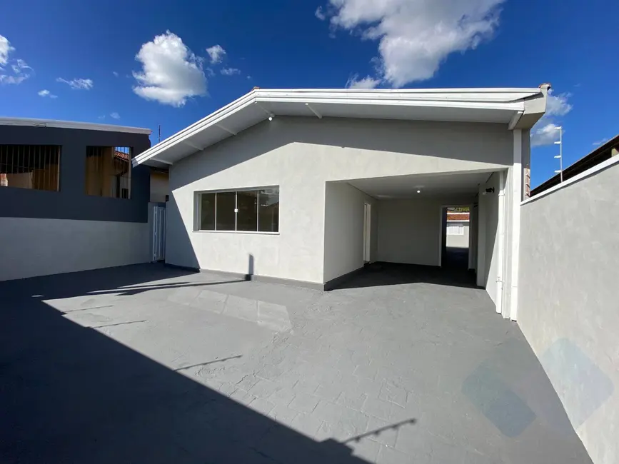 Foto 8 de Casa com 3 quartos à venda, 190m2 em Chácara Montagna, Botucatu - SP