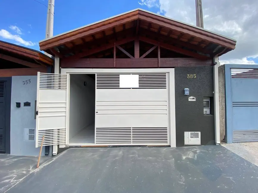 Foto 1 de Casa com 2 quartos à venda, 90m2 em Residencial Ouro Verde, Botucatu - SP