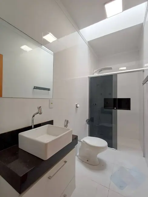 Foto 9 de Casa com 2 quartos à venda, 192m2 em Jardim Cambuí, Botucatu - SP