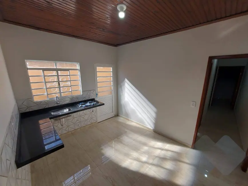 Casa com 2 quartos à venda, 125m2 em Jardim Palos Verdes, Botucatu - SP - imagem 1 Foto 1 de Casa com 2 quartos à venda, 125m2 em Jardim Palos Verdes, Botucatu - SP