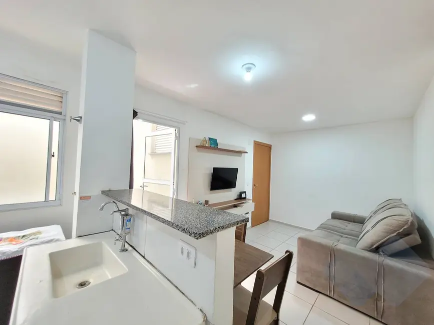 Foto 3 de Apartamento com 2 quartos à venda, 47m2 em Chácara Recreio do Havaí, Botucatu - SP
