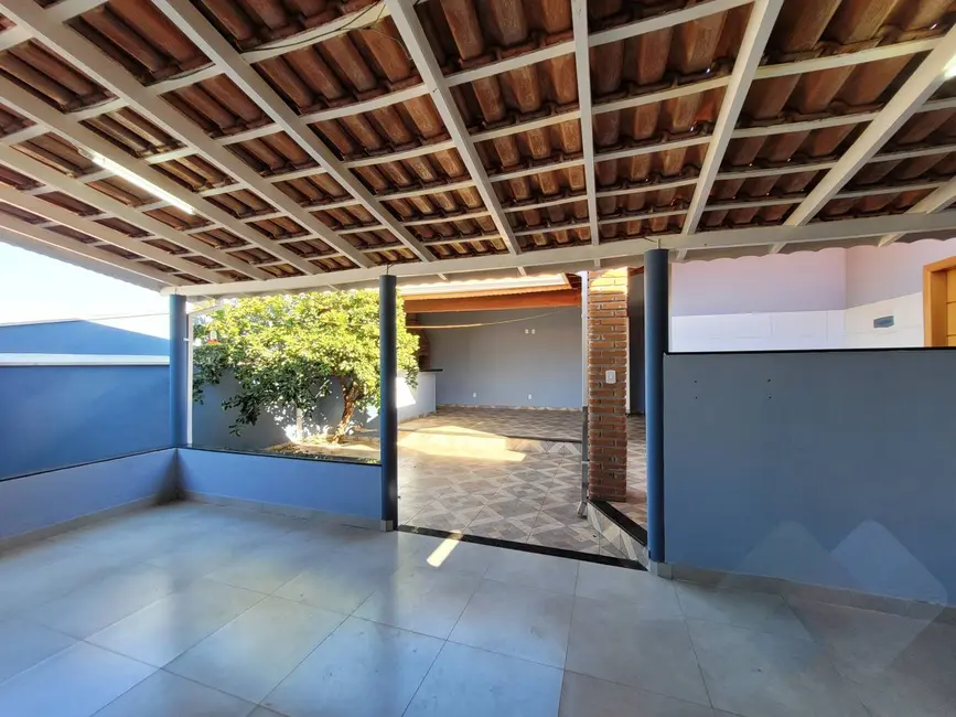 Foto 5 de Casa com 2 quartos à venda, 250m2 em Jardim Cambuí, Botucatu - SP