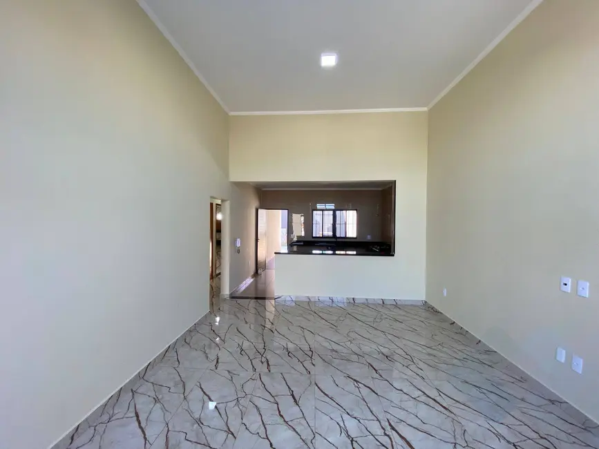 Foto 6 de Casa com 3 quartos à venda, 102m2 em Lívia, Botucatu - SP