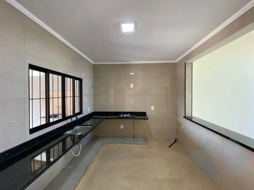 Foto 9 de Casa com 3 quartos à venda, 102m2 em Lívia, Botucatu - SP