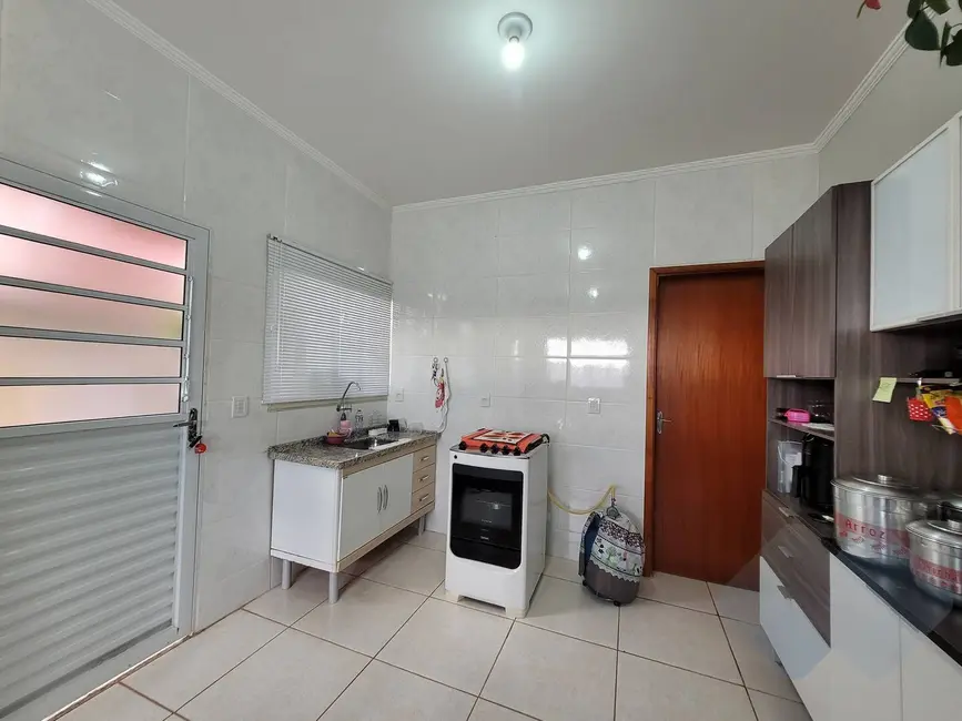 Foto 1 de Casa com 2 quartos à venda, 125m2 em Jardim Monte Mor, Botucatu - SP